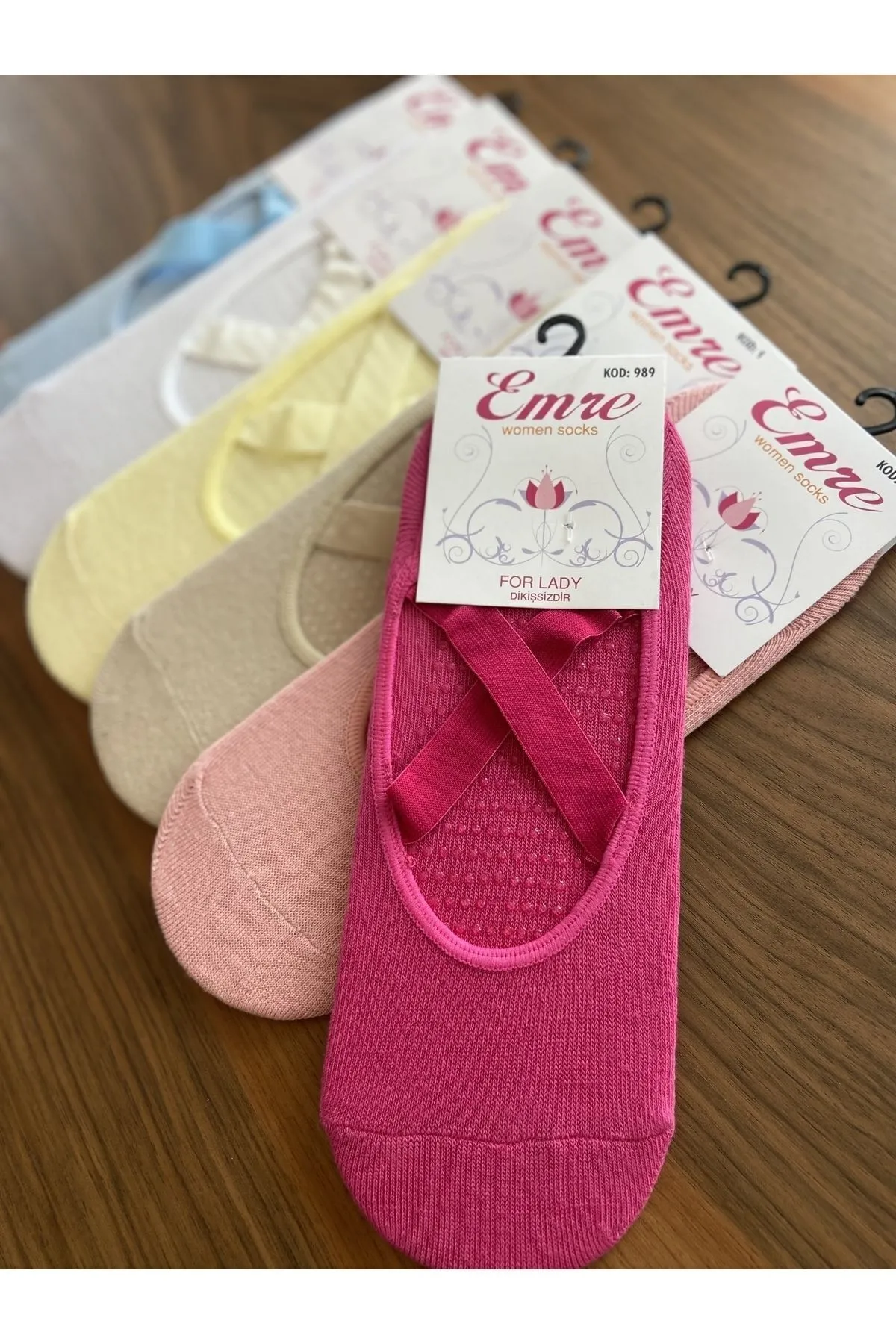 Emre 6’lı Plates Kaydırmaz Çorap Pilates Corabı SİYAH-35-40 ASORTİ-35-40 Emre 6’lı Plates Kaydırmaz Çorap Pilates Corabı SİYAH-35-40 ASORTİ-35-40