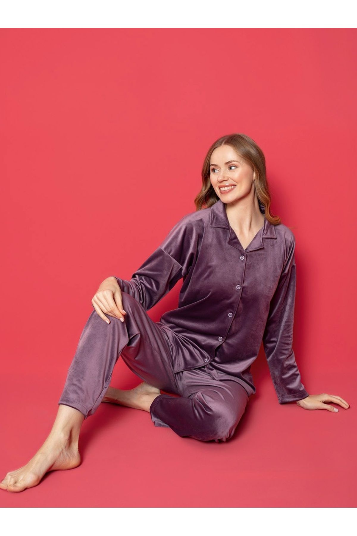 Kadın Kadife Önden Düğmeli Pijama Takımı YENİ SEZON
