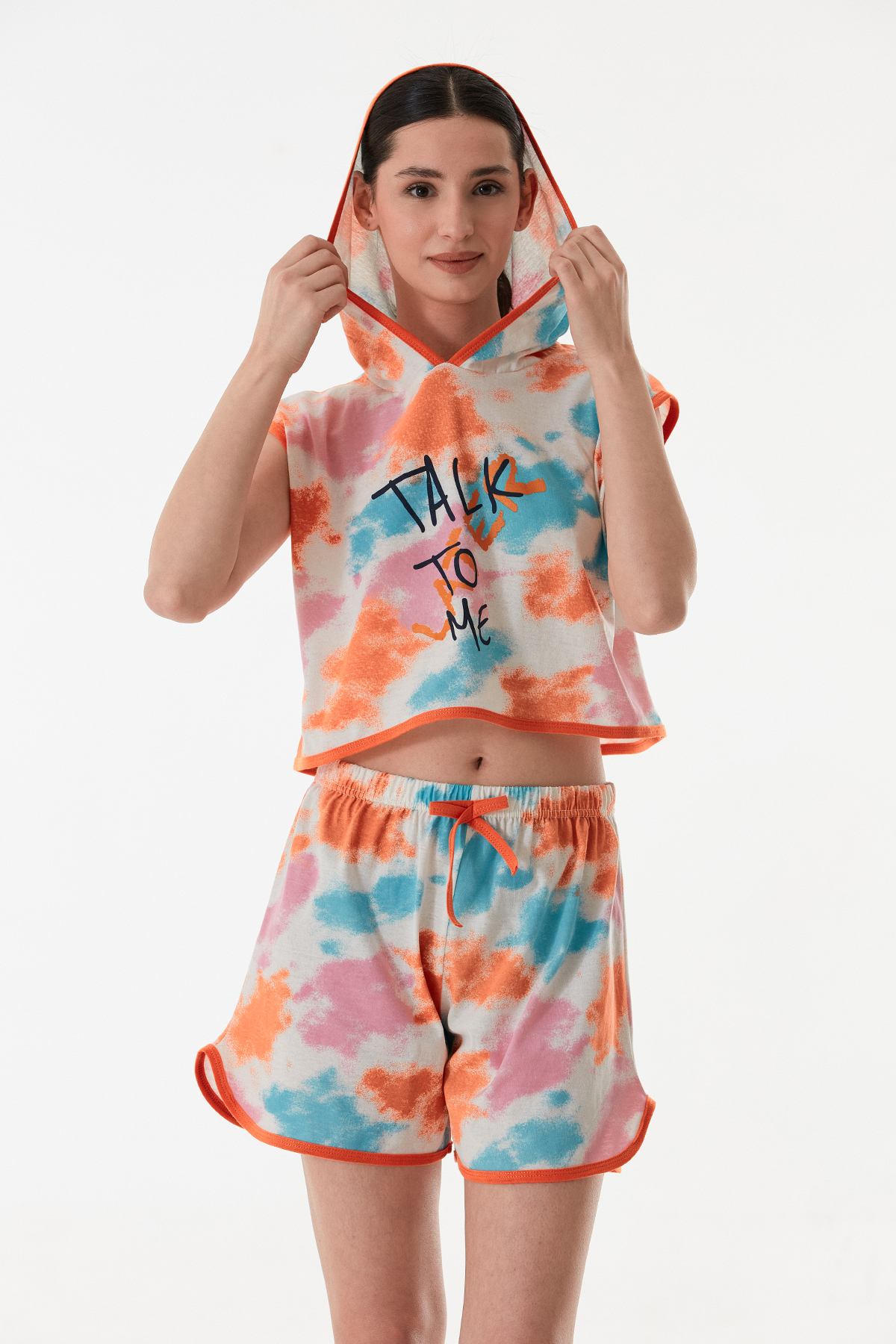 Kadın Kapşonlu Şortlu Yazlık Baskılı Penye Pijama Takımı TURUNCU-XL Kadın Kapşonlu Şortlu Yazlık Baskılı Penye Pijama Takımı TURUNCU-XL