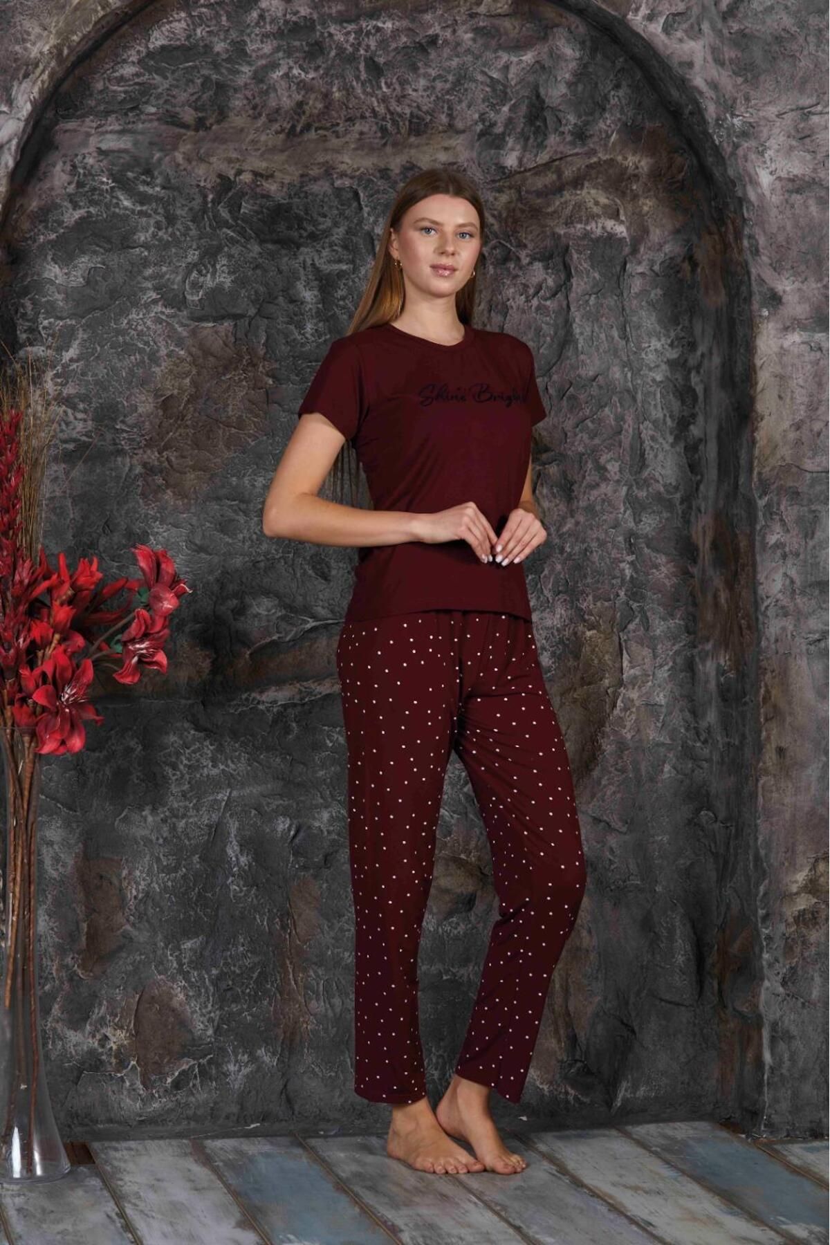 Kadın Sıfır Yaka Yazlık Kısa Kol Pijama Takımı YENİ SEZON Kadın Sıfır Yaka Yazlık Kısa Kol Pijama Takımı YENİ SEZON