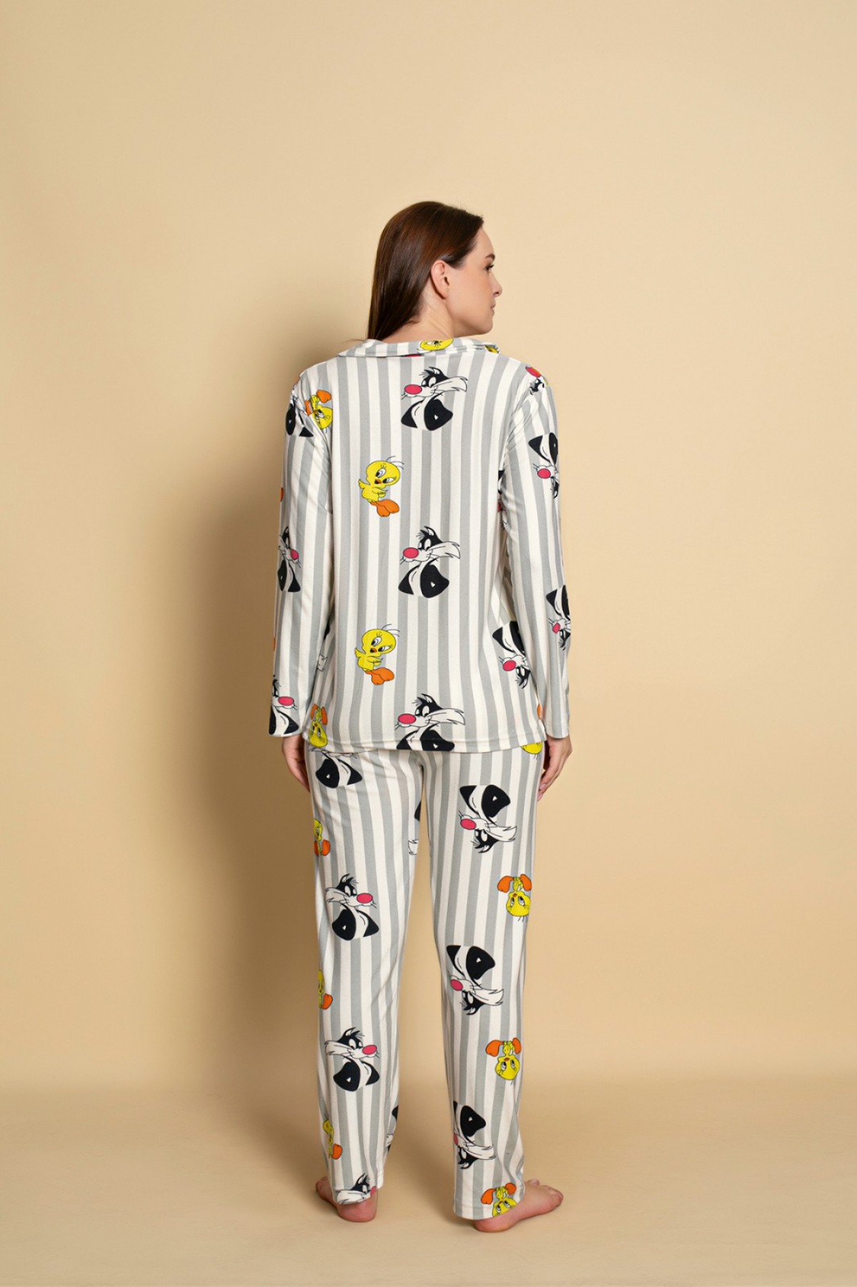 Önden Düğmeli Kadın Pijama Takımı Süet Kumaş GRİ-2XL Önden Düğmeli Kadın Pijama Takımı Süet Kumaş GRİ-2XL