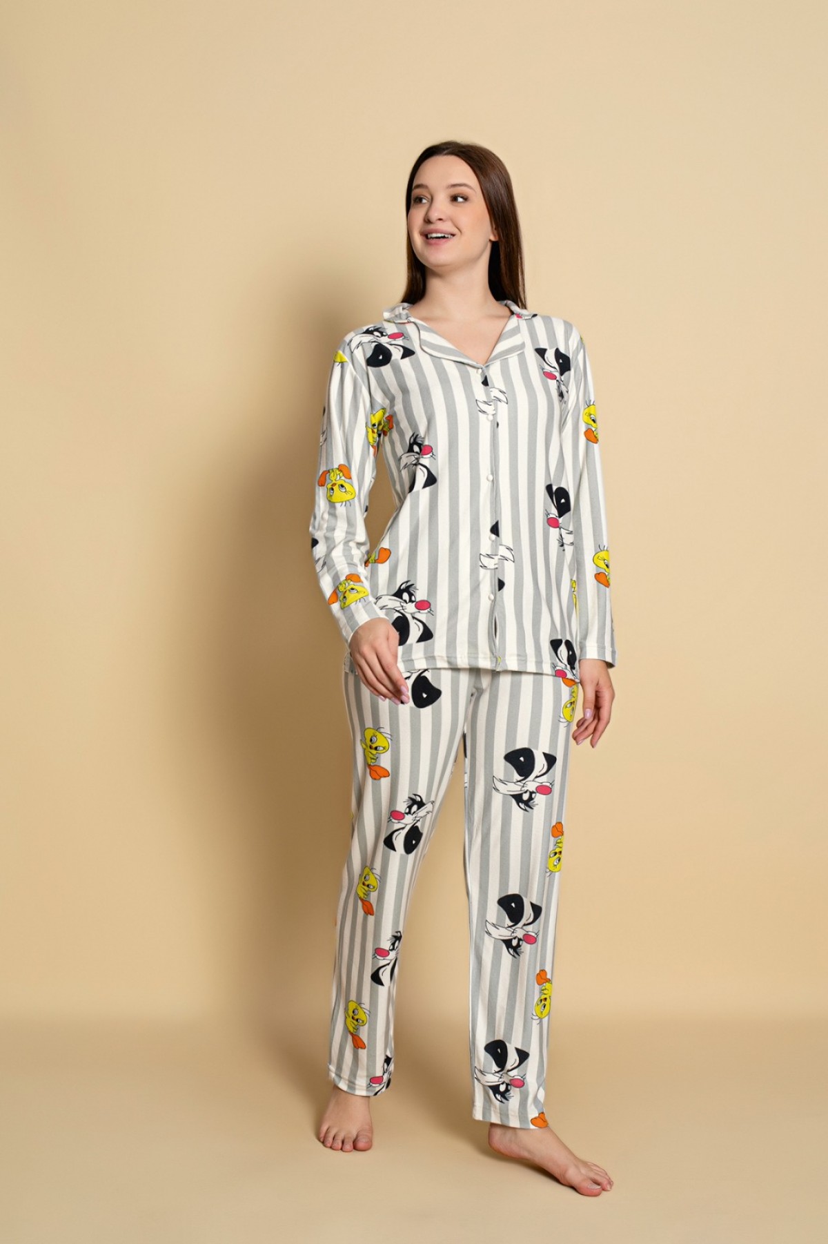 Önden Düğmeli Kadın Pijama Takımı Süet Kumaş GRİ-2XL Önden Düğmeli Kadın Pijama Takımı Süet Kumaş GRİ-2XL