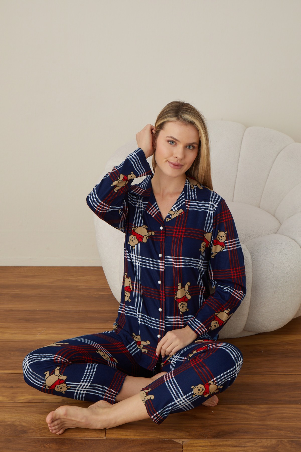 Önden Düğmeli Kadın Pijama Takımı Süet Kumaş LACİVERT-S/M Önden Düğmeli Kadın Pijama Takımı Süet Kumaş LACİVERT-S/M