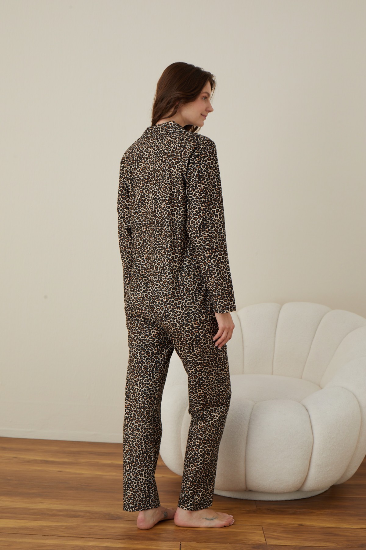 Önden Düğmeli Leopar Desen Kadın Pijama Takımı Süet Kumaş LEOPAR-XL