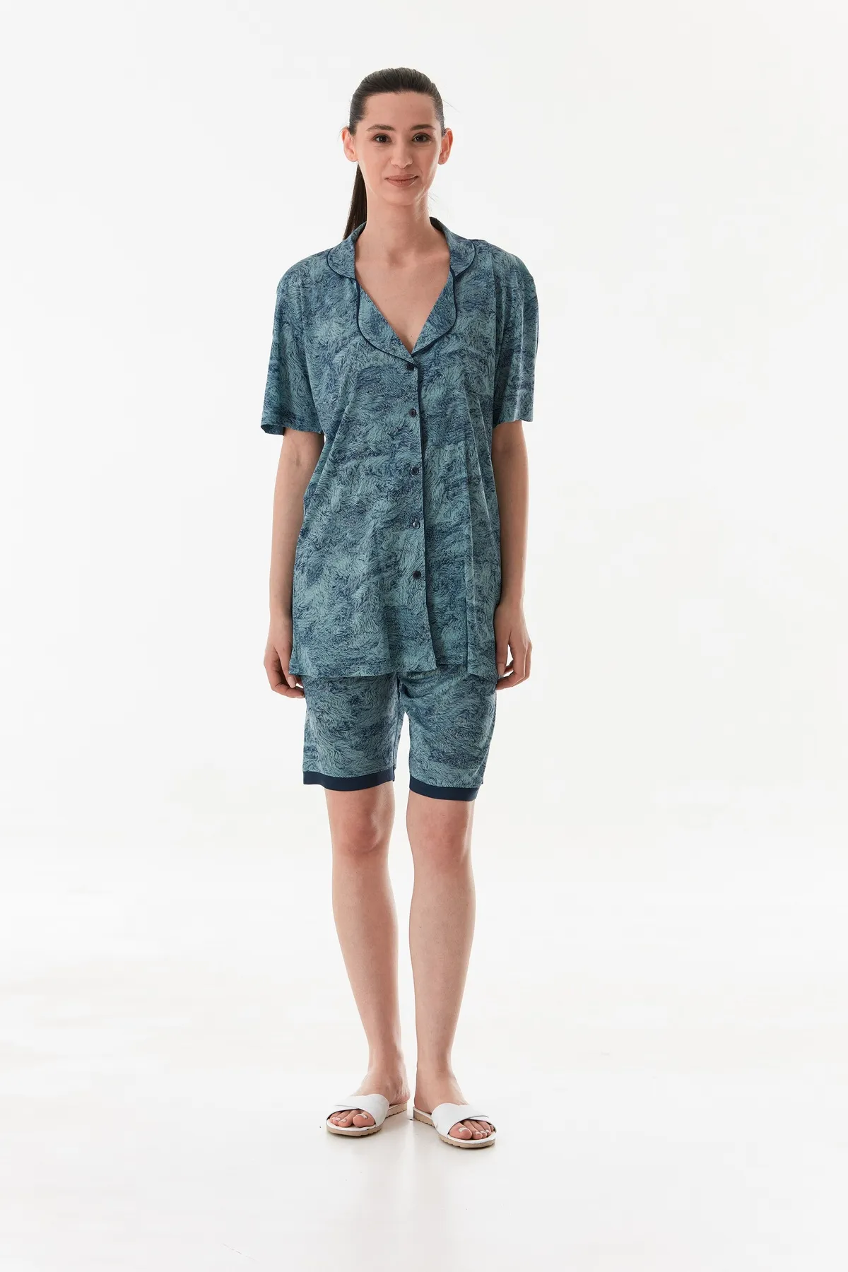 Kadın Şortlu Gömlek Düğmeli Viskon Kumaş Pijama Takımı (Göz Bandı Hediyeli) Yeşil-2XL