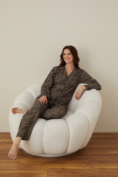 Önden Düğmeli Leopar Desen Kadın Pijama Takımı Süet Kumaş LEOPAR-XL